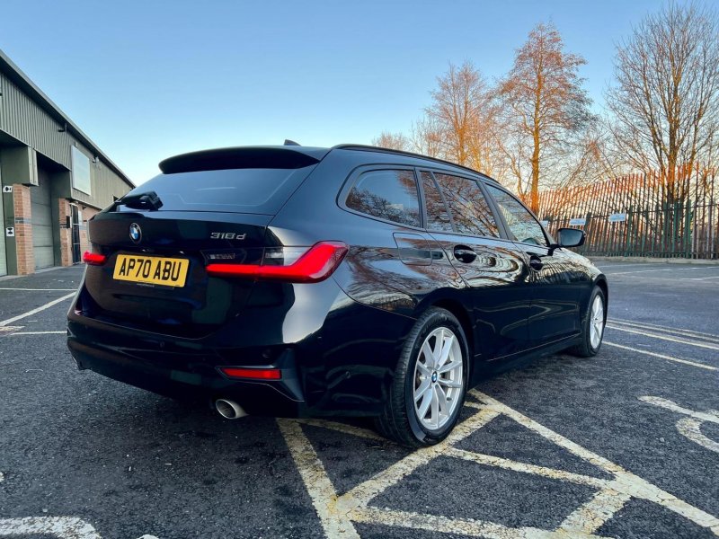BMW 3 SERIES