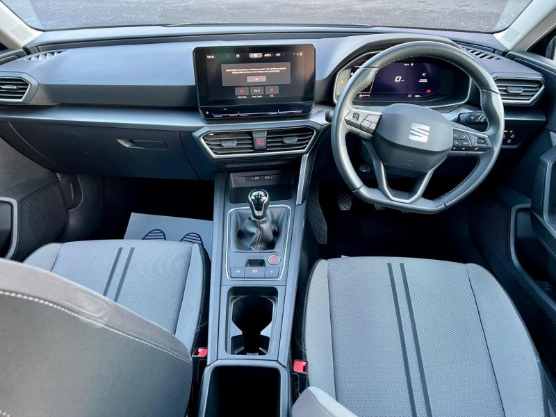 SEAT LEON