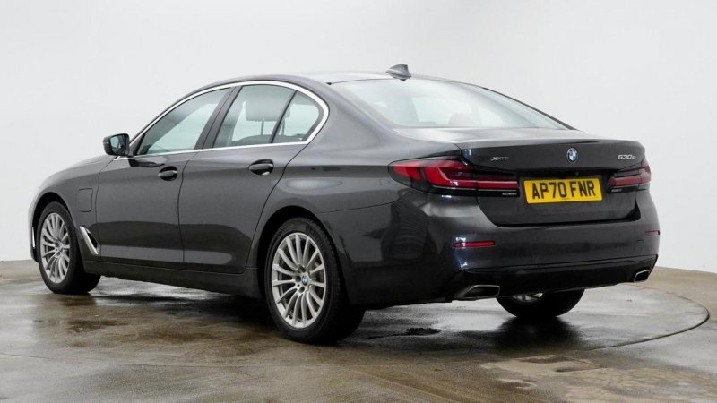 BMW 5 SERIES