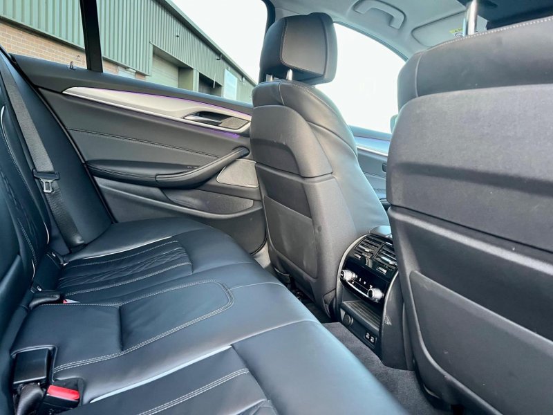 BMW 5 SERIES