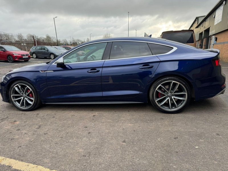 AUDI S5
