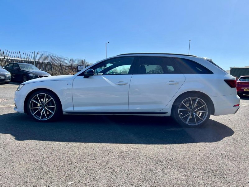AUDI A4 AVANT
